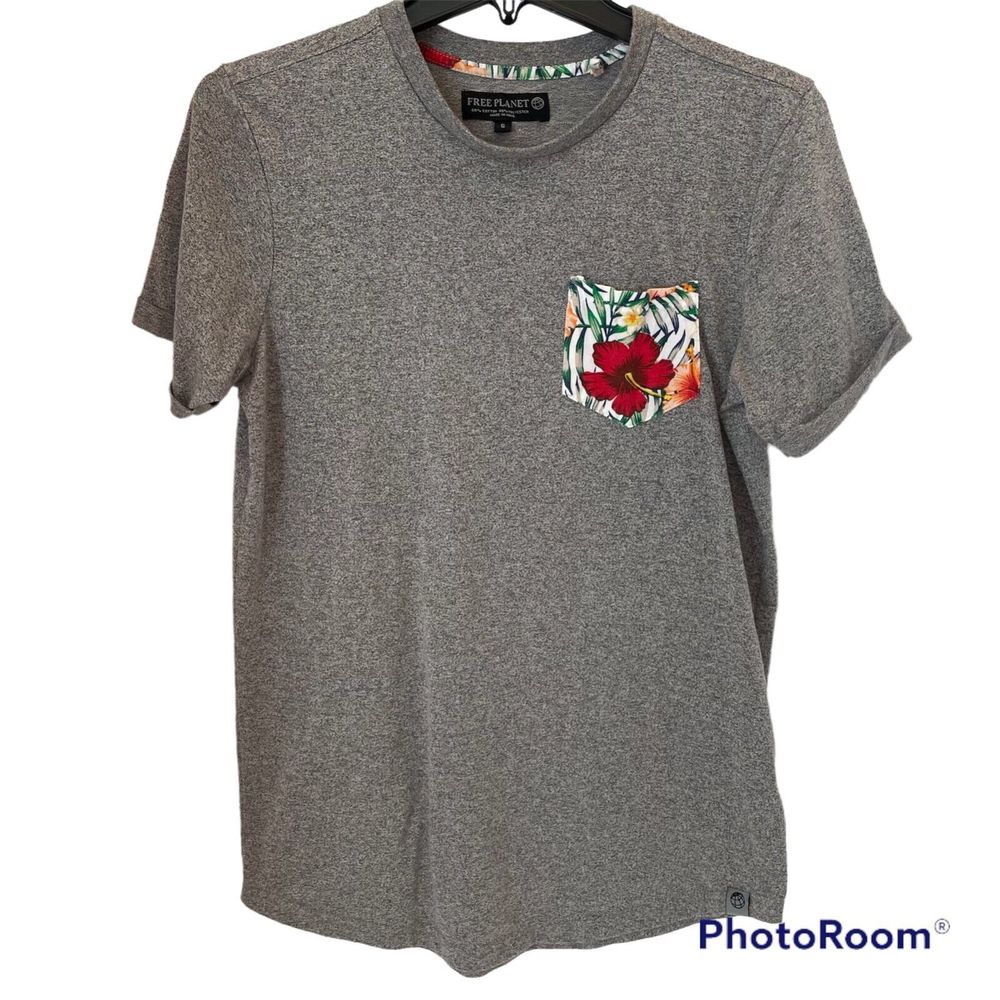 Free Planet Men's Heather Gray Tropical Pocket Short Sleeve T-Shirt Size Small
